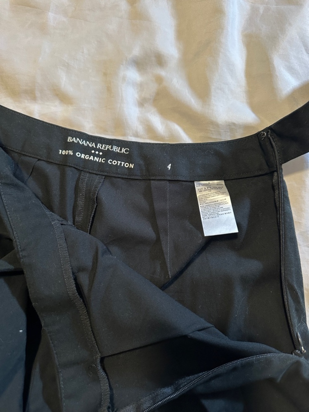 NWT Banana Republic Black
Organic Cotton Wide Leg
Foldover Pants 4 - Picture 9 of 13